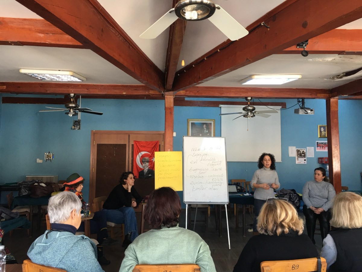 FEMİNİST ÖZ SAVUNMA